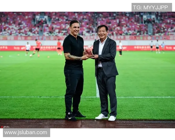 周秀英专访：从青涩球员到篮球教练的成长之路回顾